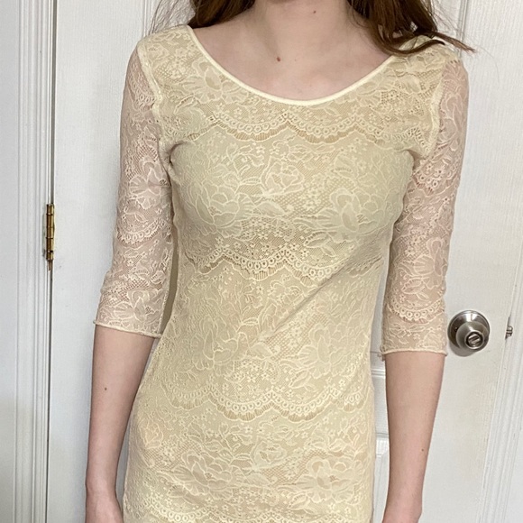 Off White Dress - Picture 3 of 4